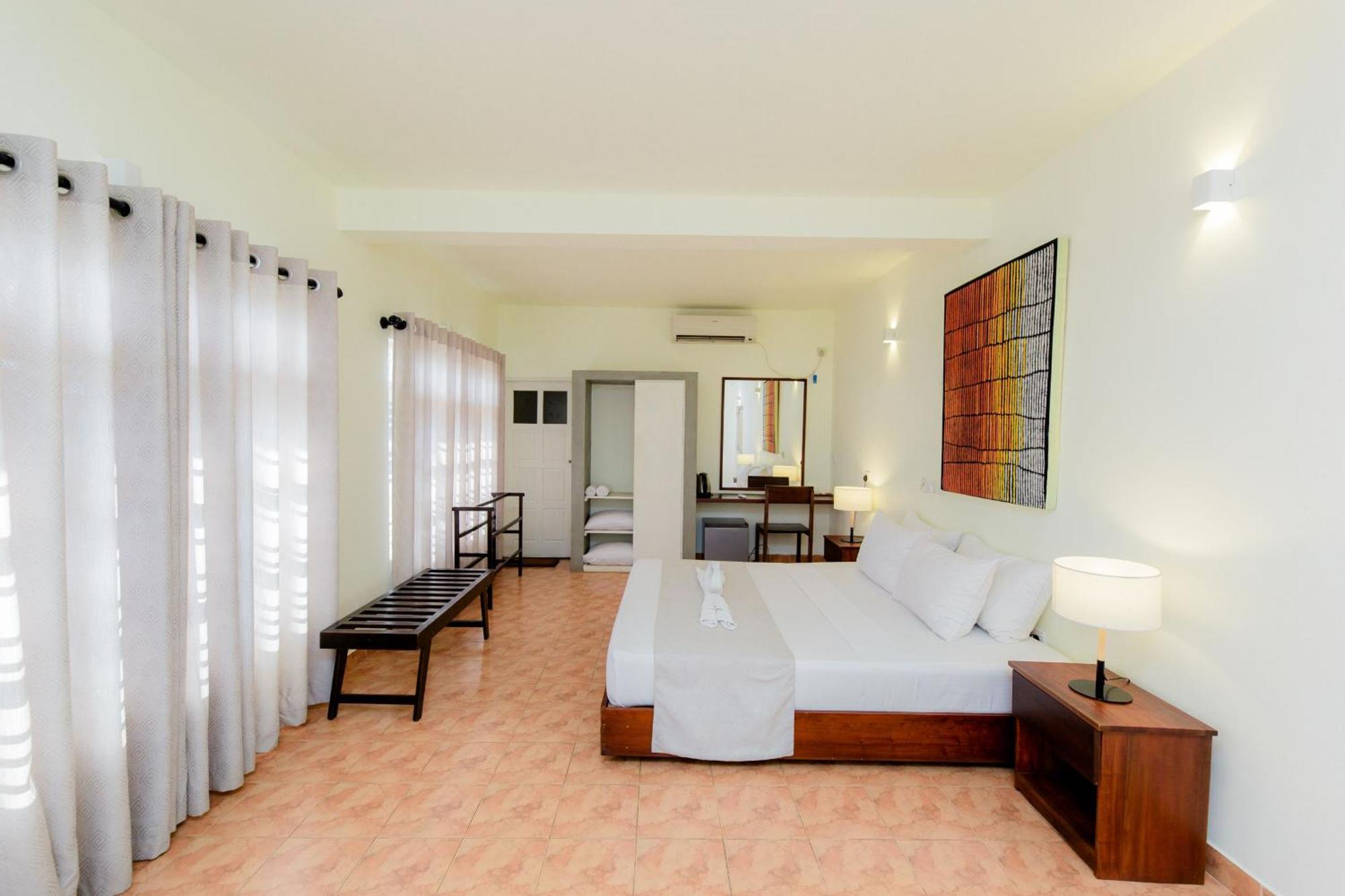 Shangrela Beach Resort By Ark Ambalangoda  Buitenkant foto